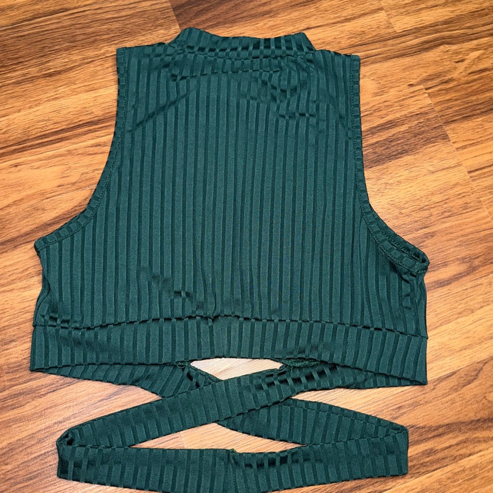 SHEIN Dark Green Ribbed Crop Top